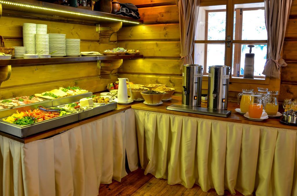 Hotel****Liptovsky Dvor Liptovsky Jan Bagian luar foto